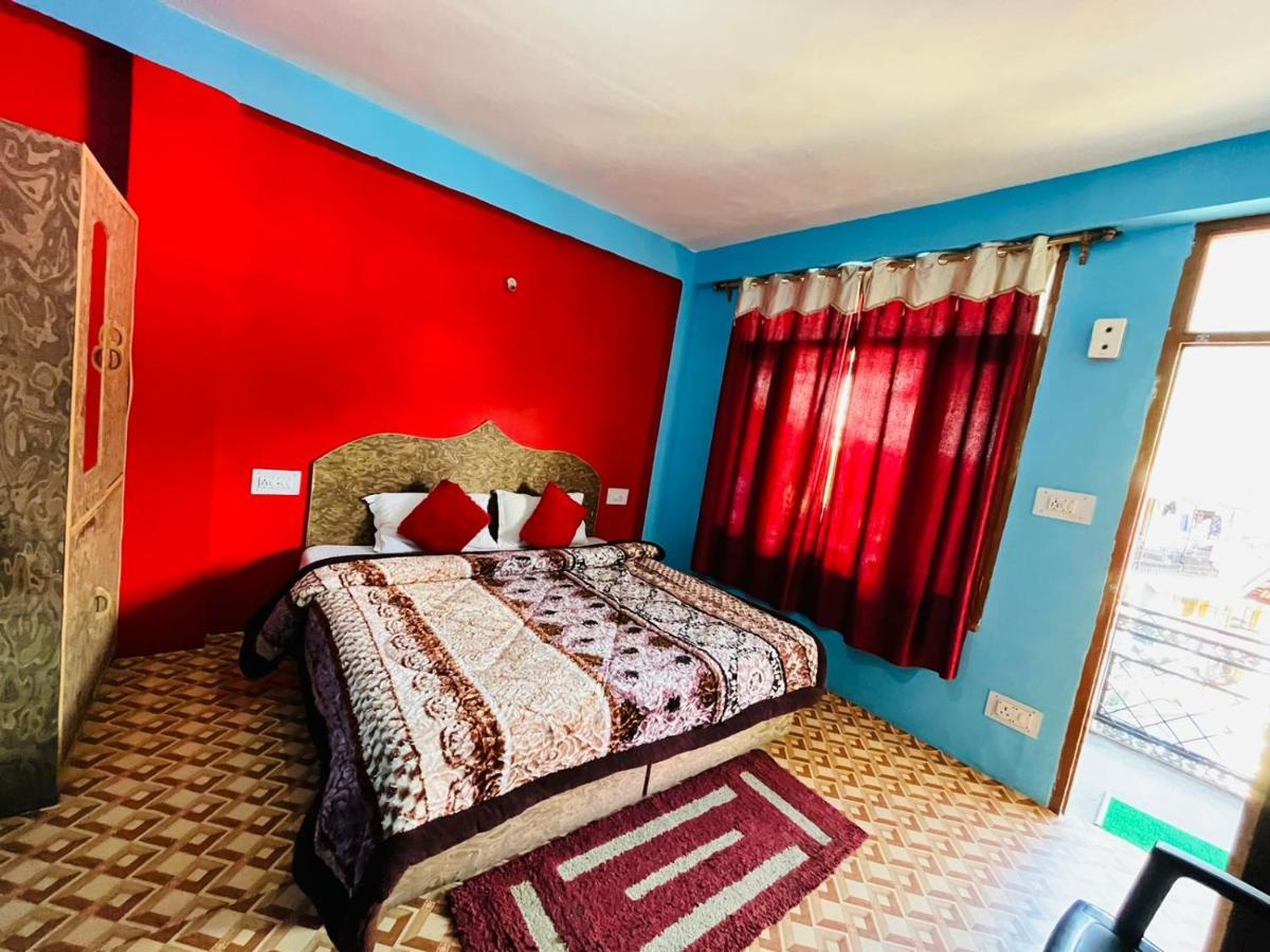 Non Stop Cafe Hostel & Stay Manali  Ngoại thất bức ảnh