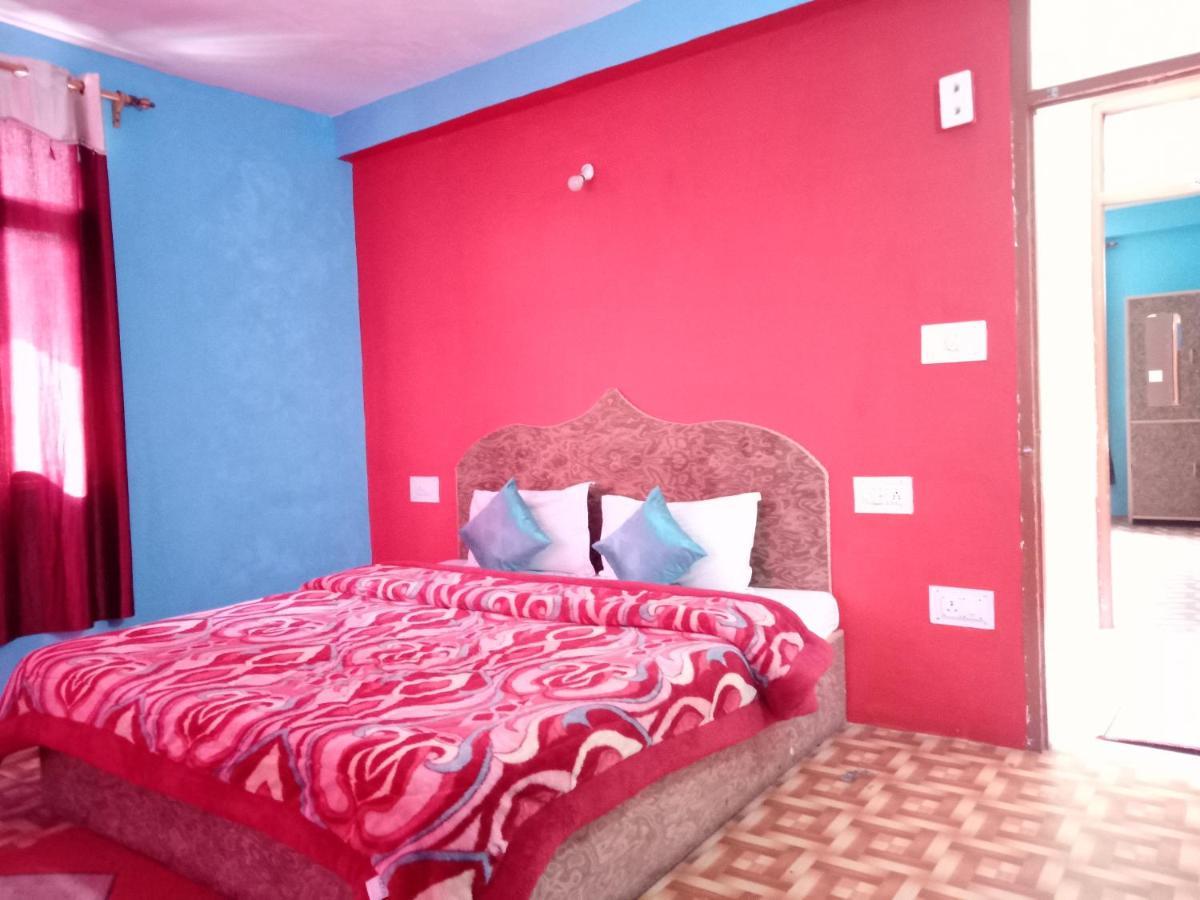Non Stop Cafe Hostel & Stay Manali  Phòng bức ảnh