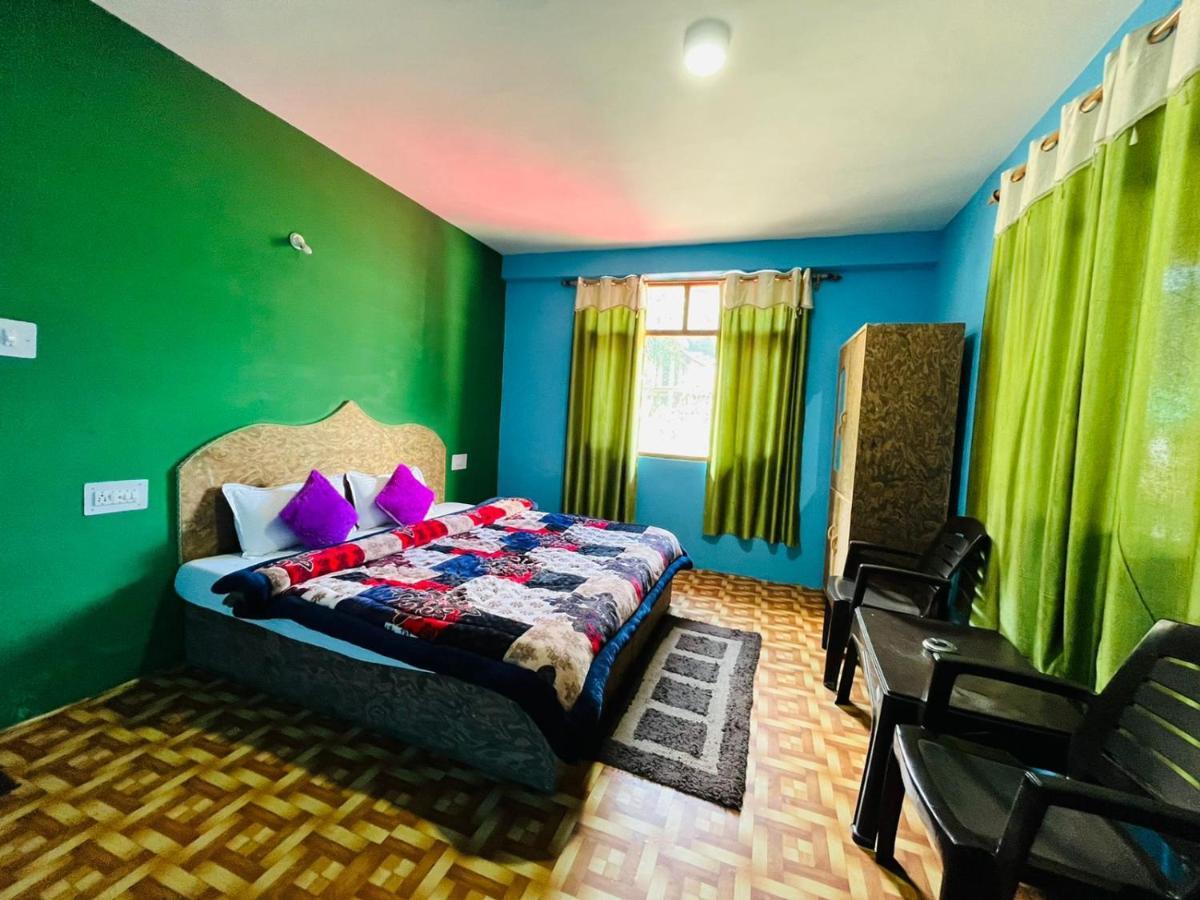 Non Stop Cafe Hostel & Stay Manali  Ngoại thất bức ảnh