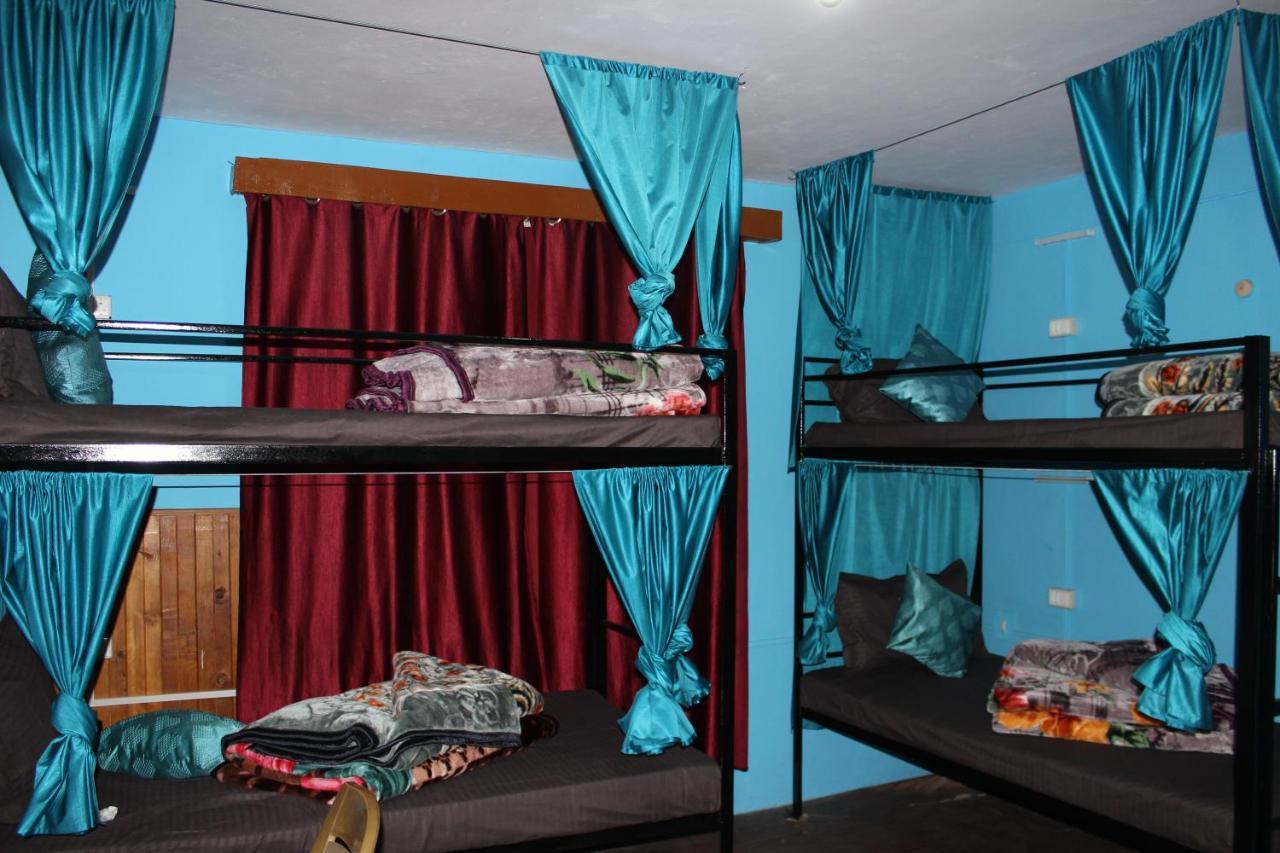Non Stop Cafe Hostel & Stay Manali  Ngoại thất bức ảnh
