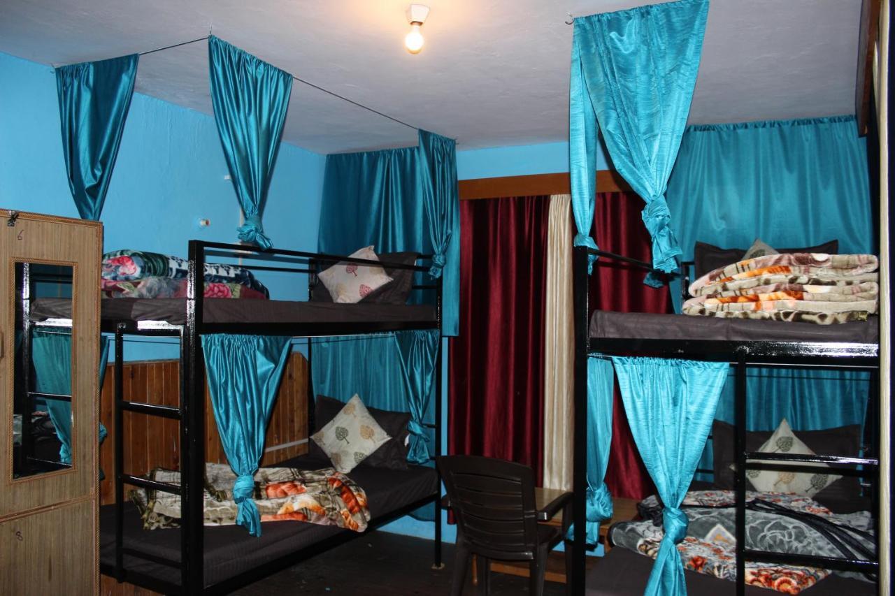Non Stop Cafe Hostel & Stay Manali  Ngoại thất bức ảnh