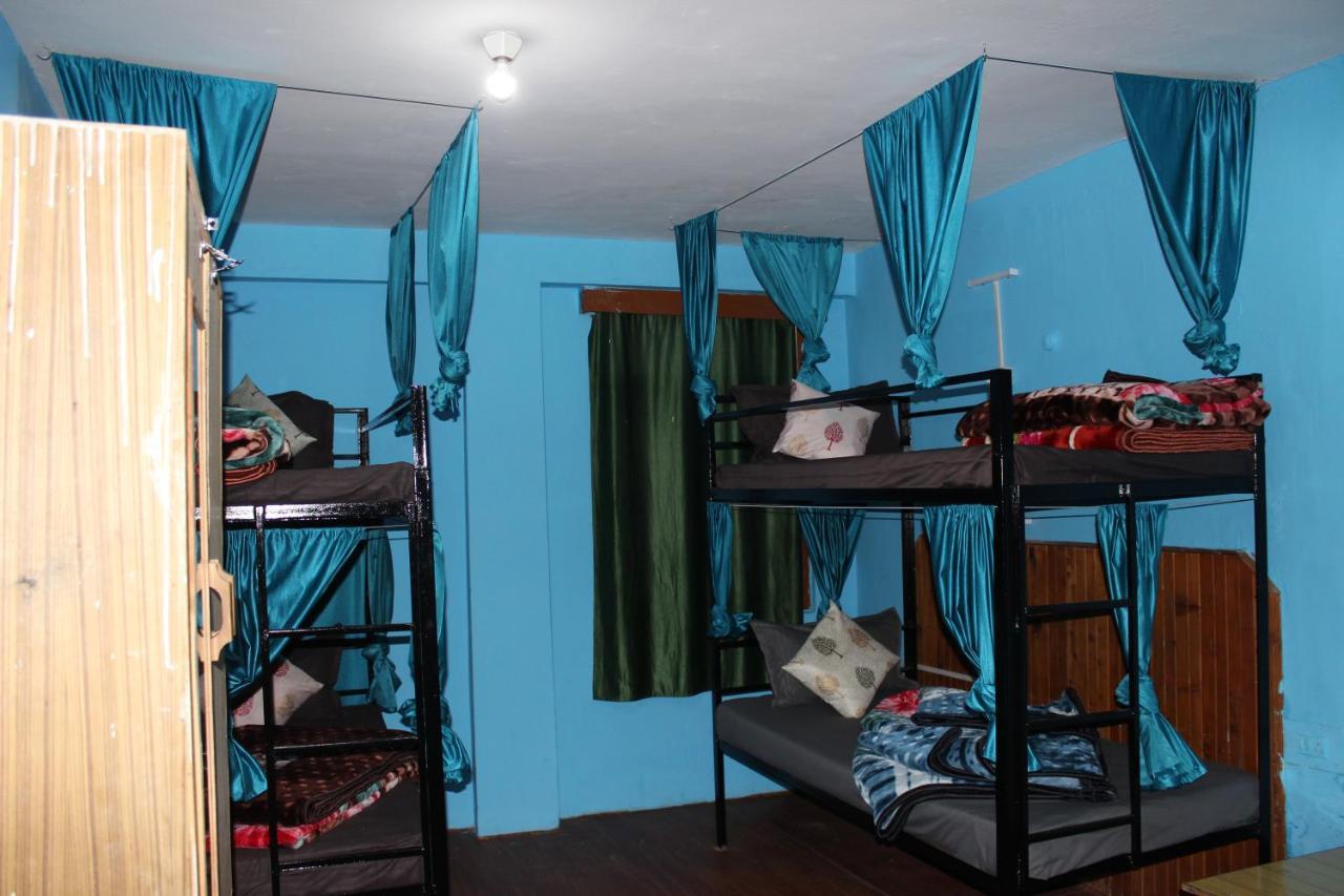 Non Stop Cafe Hostel & Stay Manali  Ngoại thất bức ảnh