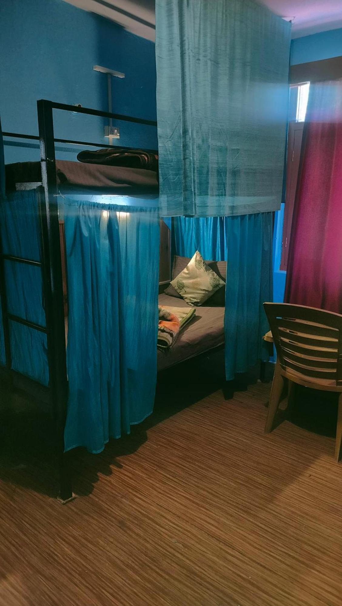 Non Stop Cafe Hostel & Stay Manali  Ngoại thất bức ảnh